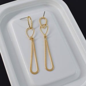 Drop earrings, EG-104G, 2pcs, 16K shiny gold plated brass, Nickel free, Geometric earrings, Overall 65mm long