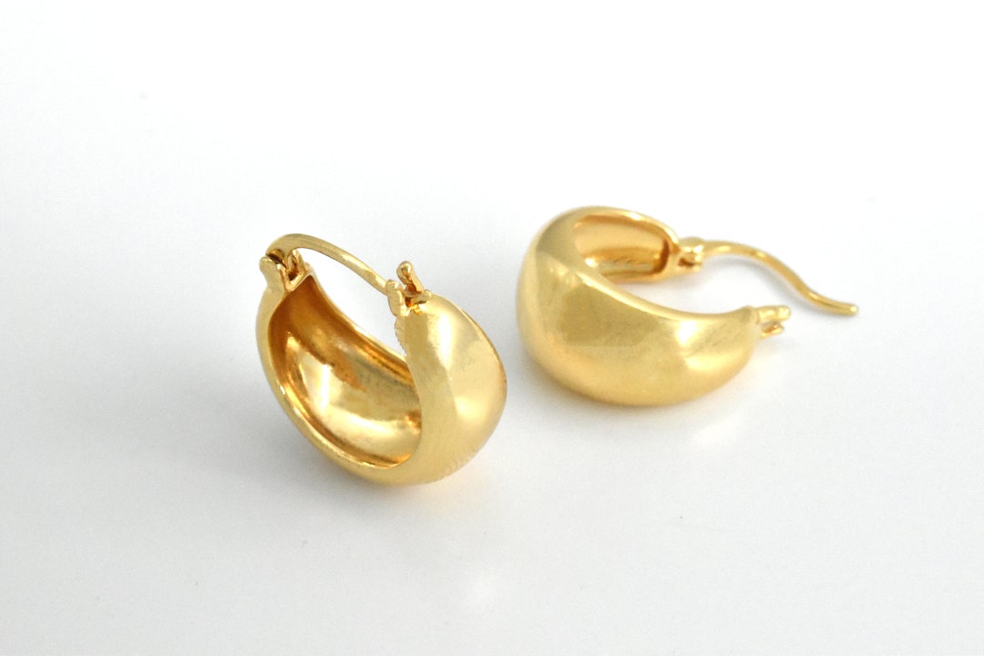 Bold Earrings, EDO-187G, 2pcs, 16K Shiny Gold Plated Brass