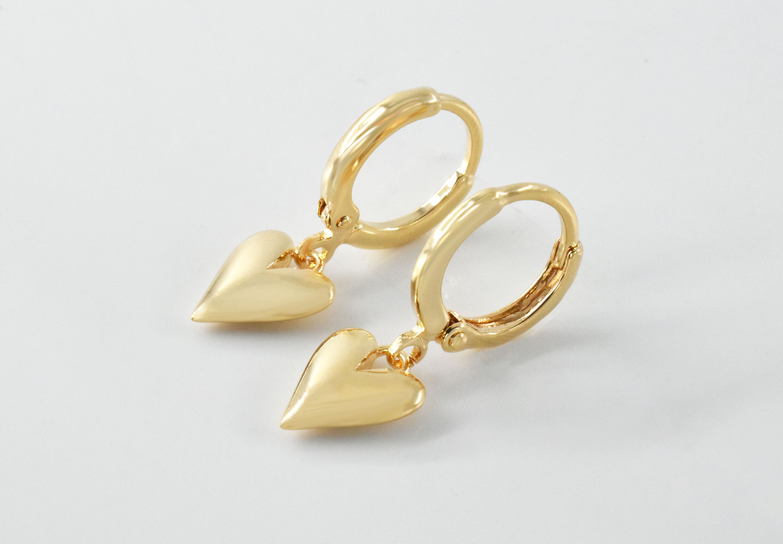 【Hei】bold heart one-touch earring★2色 bold heart one-touch earring – HEI 2025