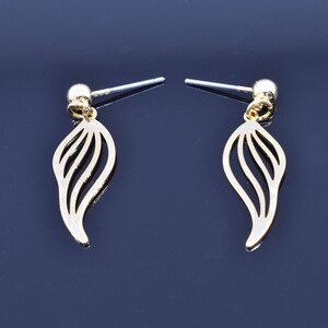 Earrings, EA-52G, 1 pair, 16K shiny gold plated brass, Nickel free plating (Palladium), Ball post 4mm, Overall 28mm long