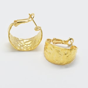 Earrings, ESW-57G, 2pcs, Hammered earrings, 16K shiny gold plated brass, Outer 20mm, 1mm thick, Nickel free plating 画像 1