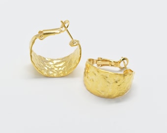 Earrings, ESW-57G, 2pcs, Hammered earrings, 16K shiny gold plated brass, Outer 20mm, 1mm thick, Nickel free plating