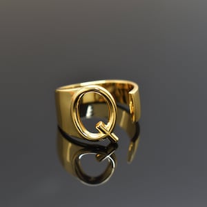 Anillo del alfabeto, SARW-QG, Q, 1pc, latón chapado en oro brillante 16K, carta mayúscula, 16 mm interior, chapado en oro mejorado, anillo ajustable