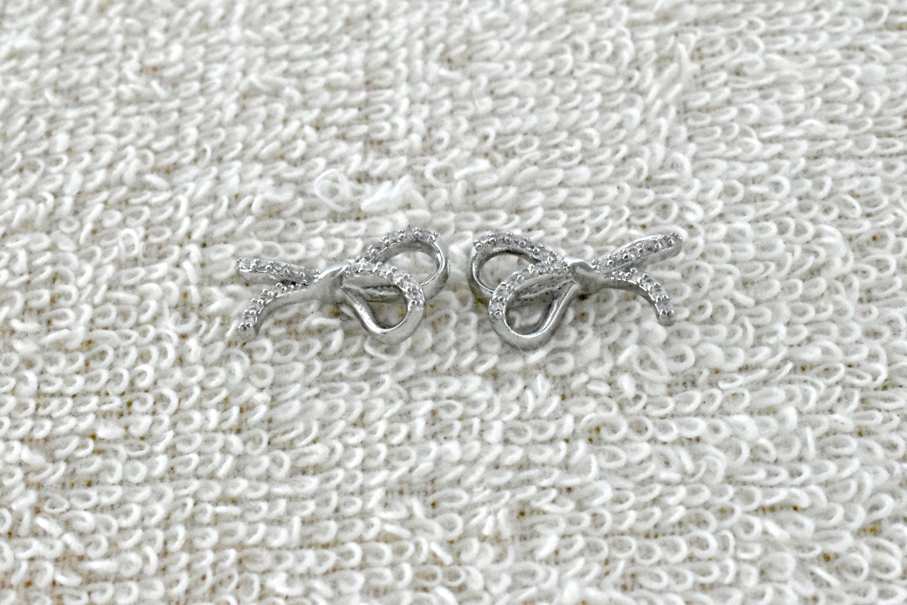 CZ Ribbon Earrings, EDO-186R, 1 Pair, Original Rhodium