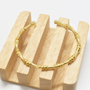 Bangle, BB-14G, 1pc, 16K shiny gold plated brass, Inner 55mm, Adjustable bangle, Enhance gold plating