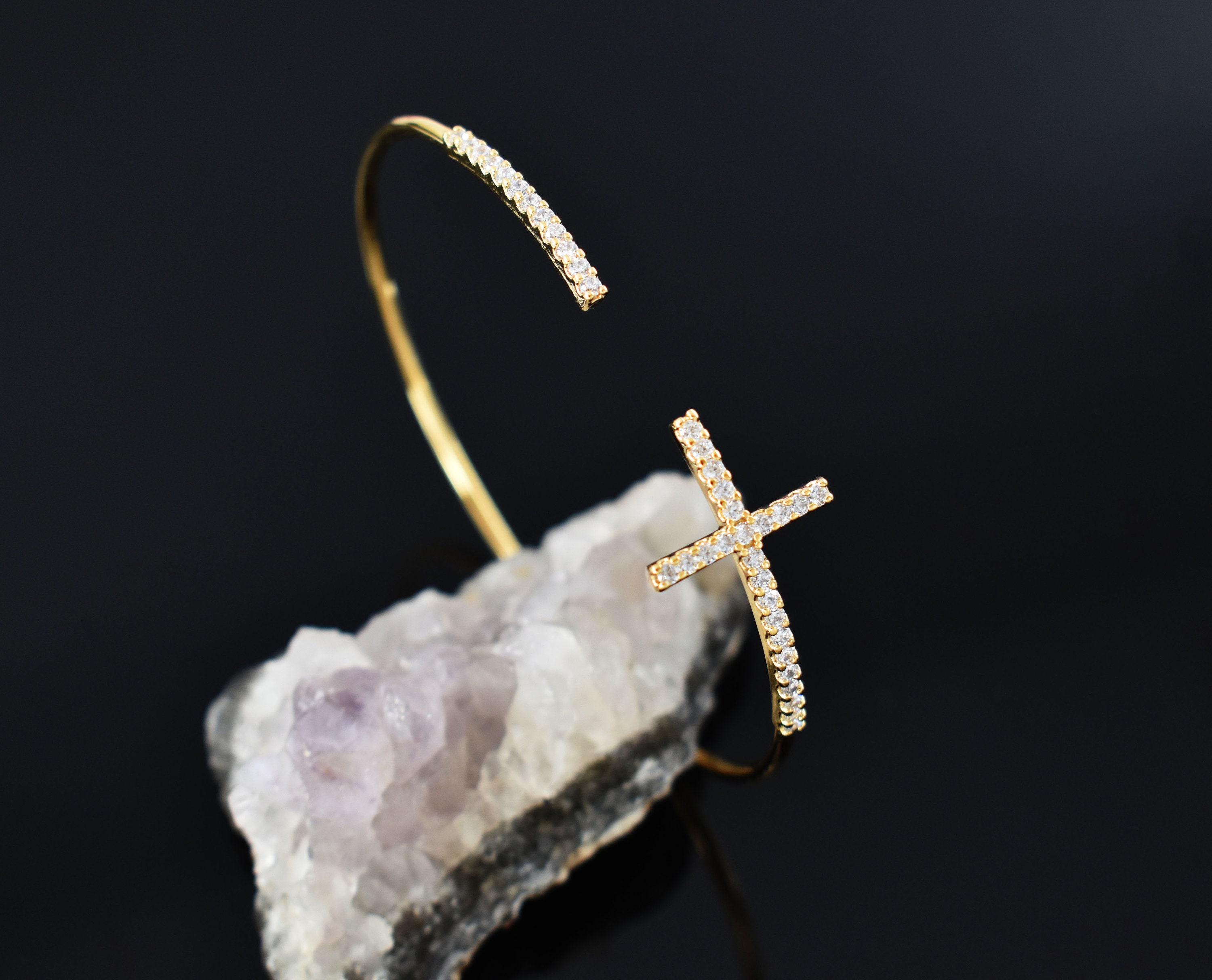 CZ Cross Bangle, BK-08G, 1piece, 16K Shiny Gold Plated Brass CZ Cross Bangle, BK-08G, 1piece, 16K Shiny Gold Plated Brass