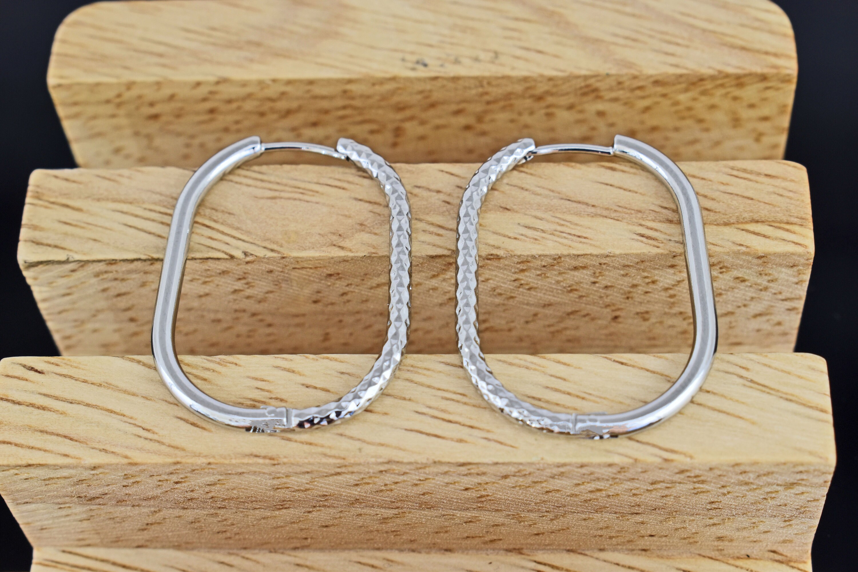 ピアス Round Hoop One Touch Earrings #7114 Round Hoop One Touch Earrings