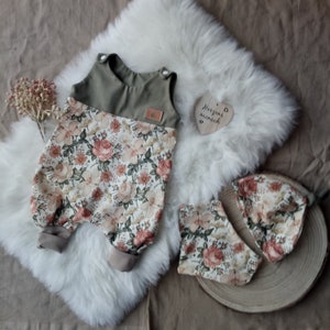 Flower baby romper/romper also in a set/first set baby set with knot hat and reversible scarf size 44 - 92