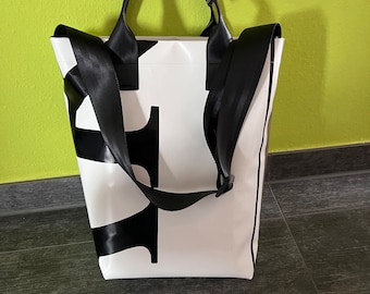 Sac shopping SKIN, shopper recyclé, sac de plage, sac de bain en bâche usagée