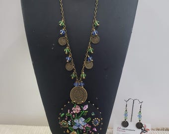 handmade Palestinian tatreez embroidery, Palestine red tatreez design, traditional authentic Arabic pendant necklace