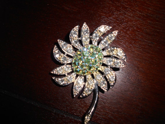 Sarah Coventry vintage broach - image 1