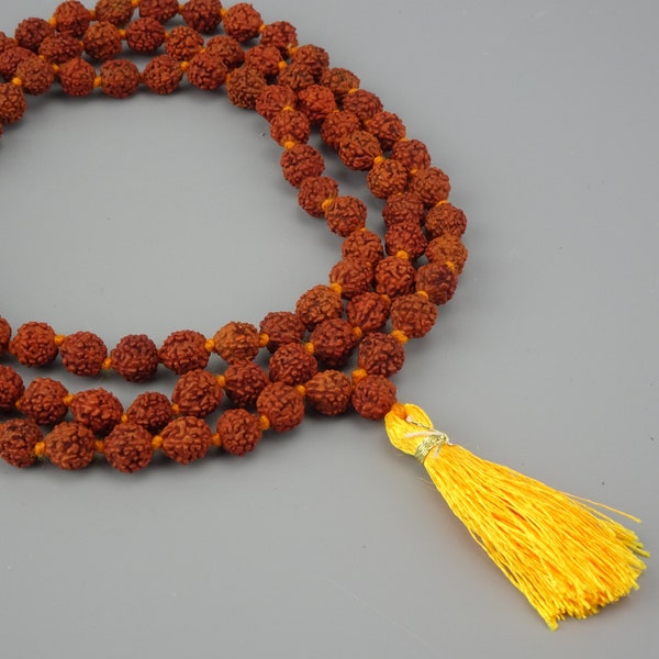 Bouddhiste Japa Mala 108 +1 graines de Rudraksha de 5 Mukhis, Chapelet Tibétain de Rudrakshas authentiques, collier de Rudrakshas authentiques.