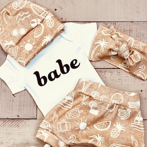 Gender Neutral Baby Coming Home Outfit, Going Home Outfit Neutral Newborn, Summer Beach Shorts Bodysuit Hat Bow