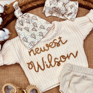 Gender Neutral Coming Home Outfit, Going Home Outfit Neutral Newborn, Embroidered Personalized Sweater, Bloomer Knit Shorts Boho Hat Bow Set With Beanie/Head