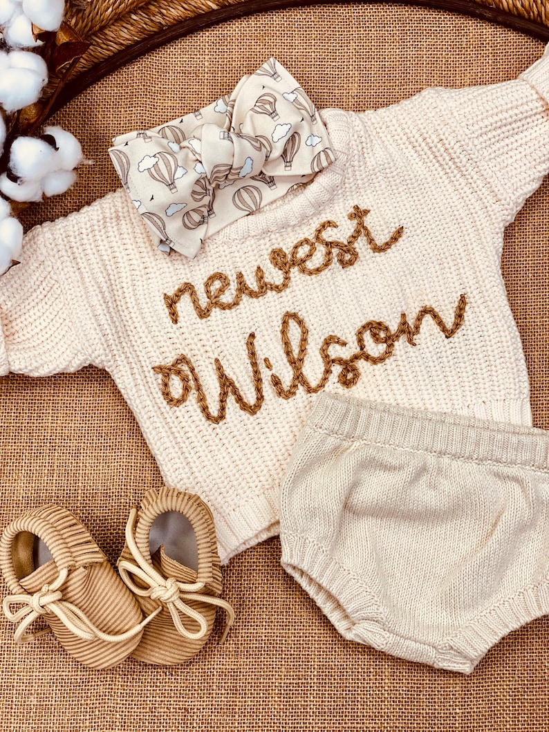 Gender Neutral Coming Home Outfit, Going Home Outfit Neutral Newborn, Embroidered Personalized Sweater, Bloomer Knit Shorts Boho Hat Bow Set With Head Wrap