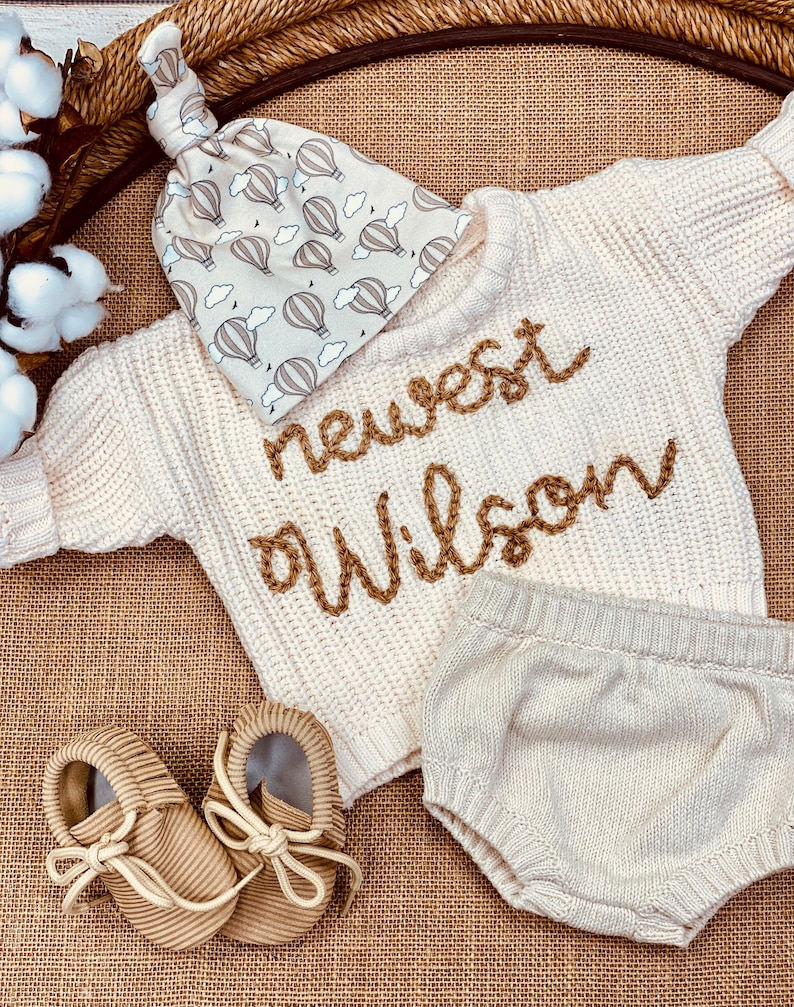 Gender Neutral Coming Home Outfit, Going Home Outfit Neutral Newborn, Embroidered Personalized Sweater, Bloomer Knit Shorts Boho Hat Bow Set With Beanie