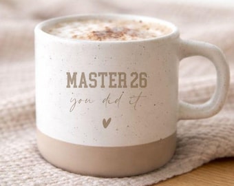 Tasse Master 2026 mit Gravur – Geschenk zum Masterabschluss 2026 | Geschenkidee Studium, Uni Abschluss von Familie und Freunden
