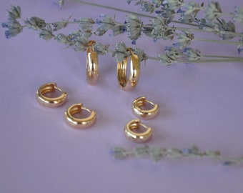 Small gold huggies hoop earrings, 18k gold filled hoops, Thick hoop earrings, Chunky hoops,  Hypoallergenic earrings,  Medium hoops