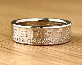 Spain 25 Centimos Coin Ring