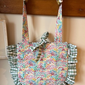 Betsy tote bag, shoulder bag, market bag, handmade, liberty print fabric