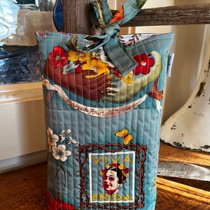 Protège-livre, tissu vintage, cartable, porte-livre, couverture de livre, Viva Frida, sac à main de livre, pochette de livre rembourrée, protège-livre, cadeau pour amoureux des livres