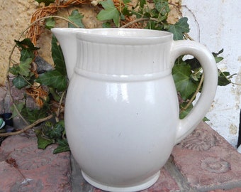 Keramik Krug Vase Schnabelkrug naturweiß Vintage