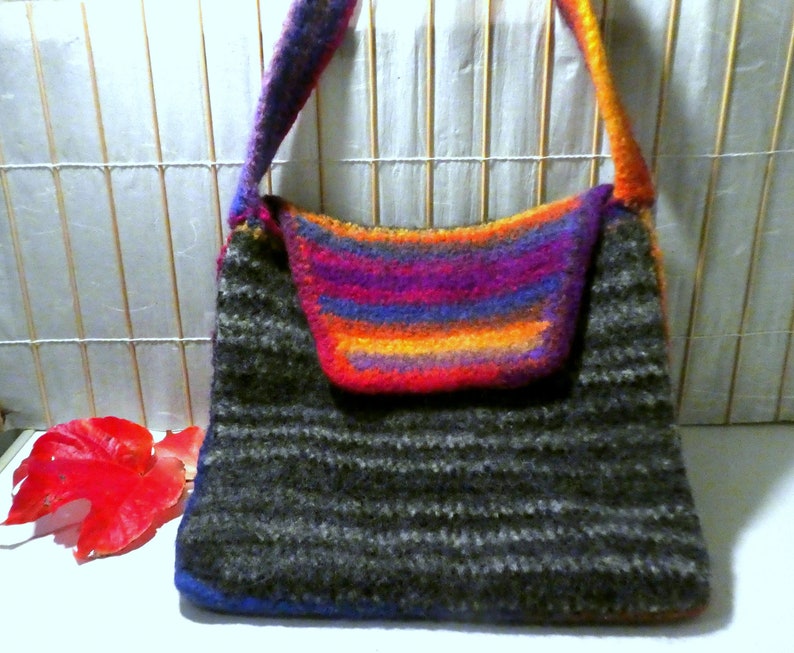 FILZ-SCHULTERTASCHE 100 % Wolle HANDARBEIT Bild 4