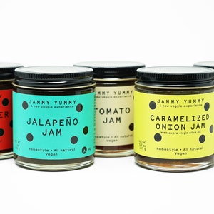 The Perfect Gift Box 5 Veggie Jams Tomato, Caramelized Onion, Red Pepper, Jalapeño & Carrot image 3