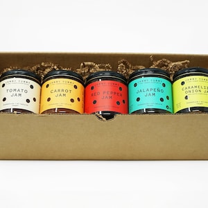 The Perfect Gift Box 5 Veggie Jams Tomato, Caramelized Onion, Red Pepper, Jalapeño & Carrot image 1