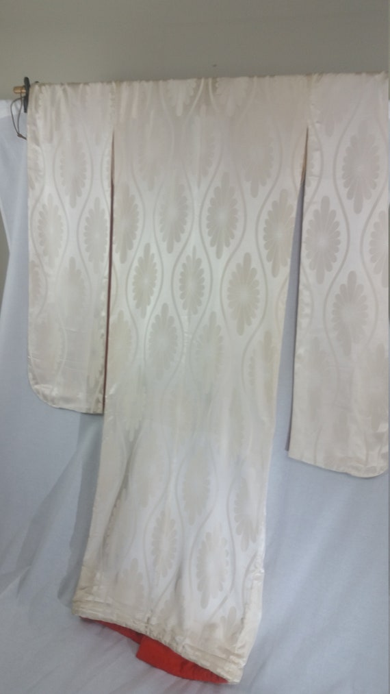 Elegant Antique Japanese Silk Kimono Uchikake - image 4