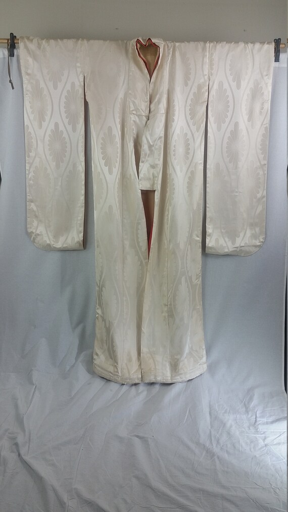 Elegant Antique Japanese Silk Kimono Uchikake - image 6