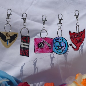 SPN , AkF LTTU Only Love , Castiel Schlüsselanhänger, Keychains medium size