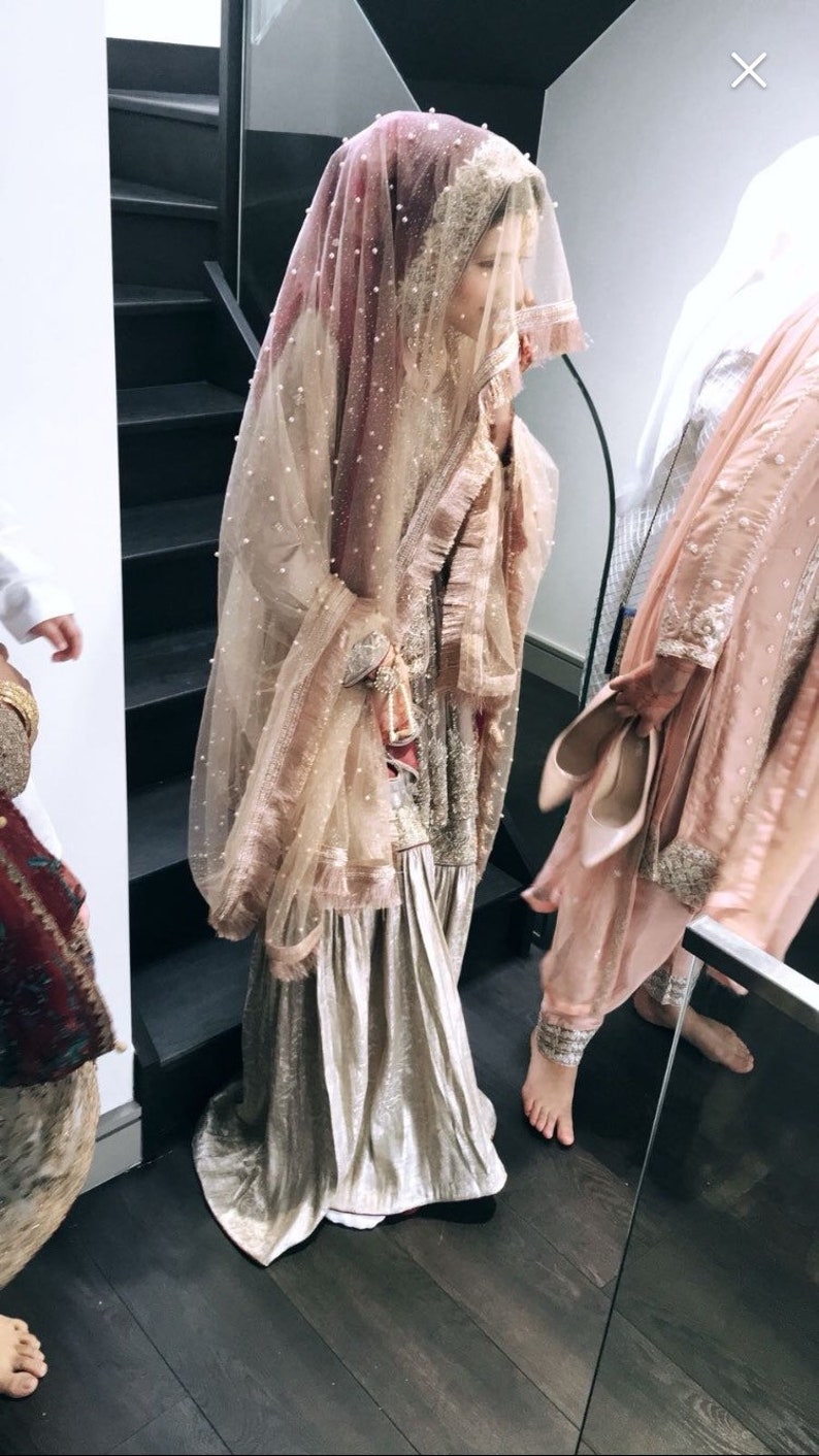 Traditional Pakistani Nikkah / Indian Net Veil / Dupatta / - Etsy