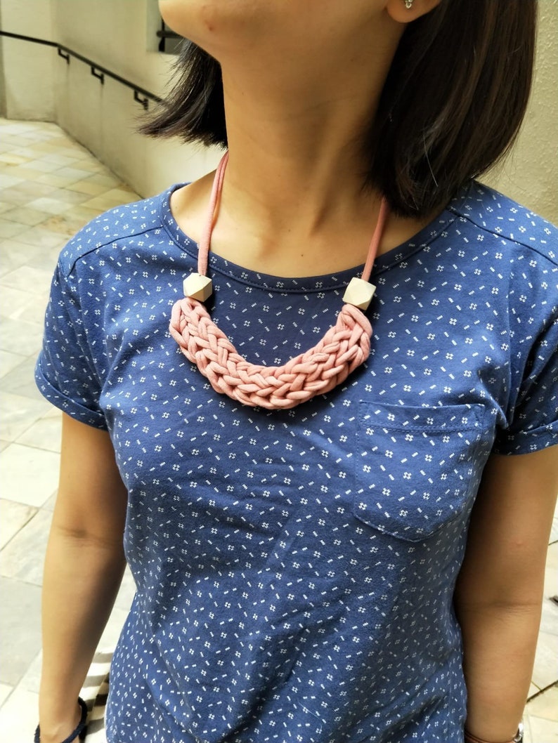 Pink T-shirt yarn necklace with geometric beads Braided necklace