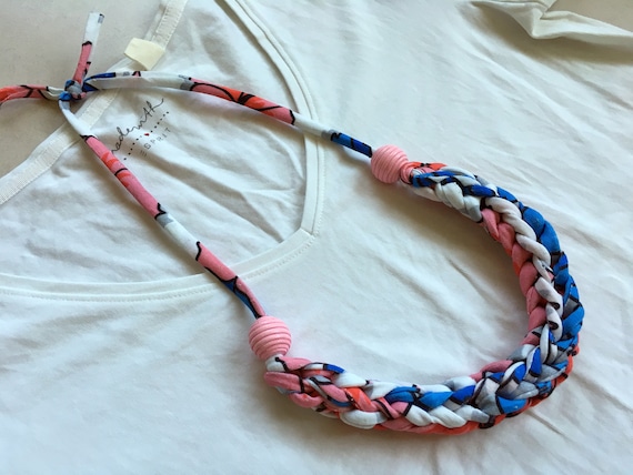 T-shirt yarn necklace crochet necklace geometric bead necklace Neon pink and white fabric necklace