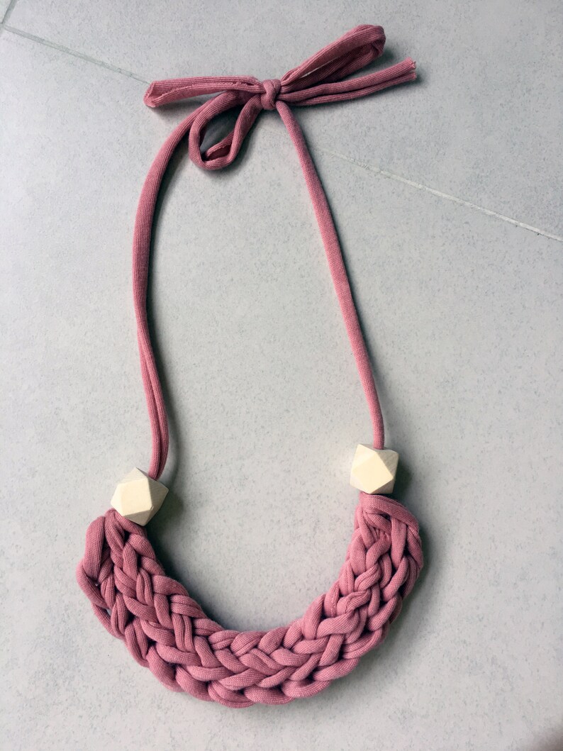 Pink T-shirt yarn necklace with geometric beads Braided necklace