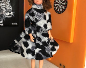 Black and gray dress for old Lundby women (1:18)