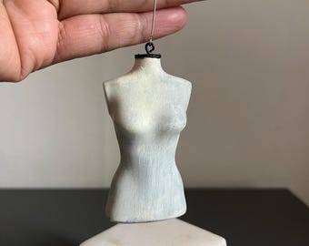 Dressform for dollhouse decorations (1:12)