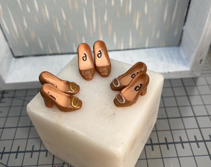 Heigh heels shoes for Heidi Ott Ladies or for dollhouse decorations (1:12)