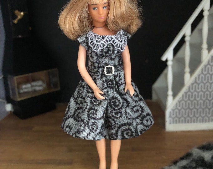 Black and gray dress with silver belt for old Lundby women (1:18)