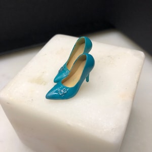 Chaussures à talons hauts pour femmes Heidi Ott ou pour décorations de maison de poupée 1:12 Blue Green