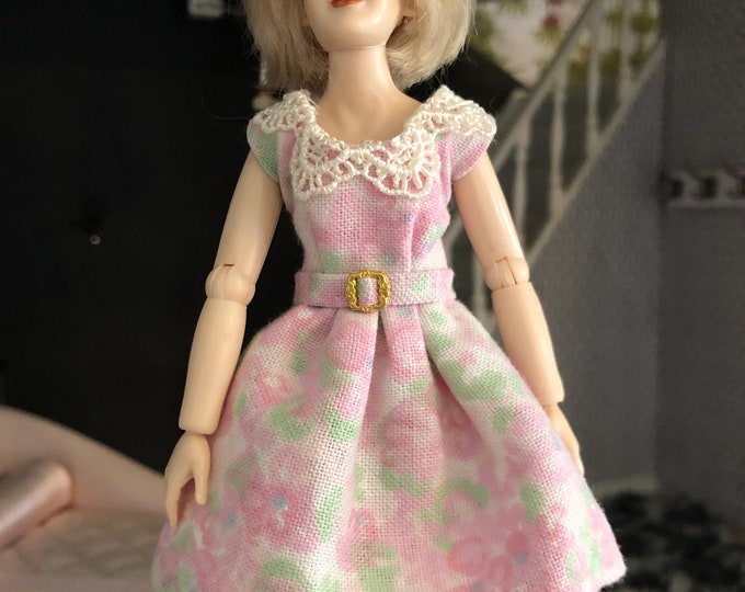 A pink dress for Heidi Ott ladies (1:12) The doll is not included