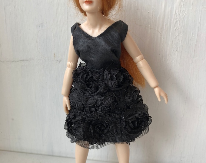 Black roses flowers dress for Heidi Ott lady 1/12 scale - doll and shoes not included -