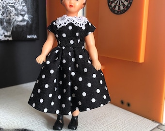 A polka dots dress for Ari doll (The doll not included)