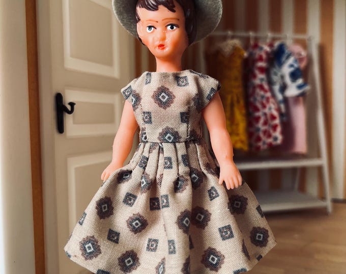 A dress with hat for Ari doll (The doll is not included)