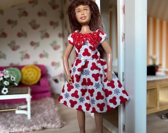 A dress for old Lundby women doll (1:18) - The doll is not included -