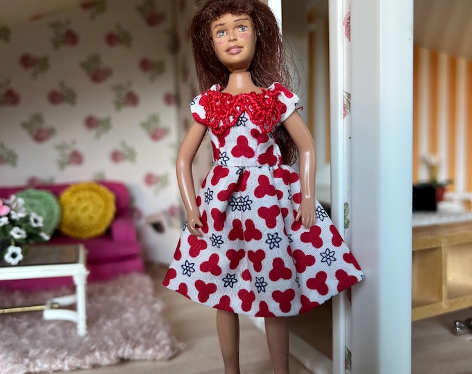 Featured listing image: A dress for old Lundby women doll (1:18) - The doll is not included -