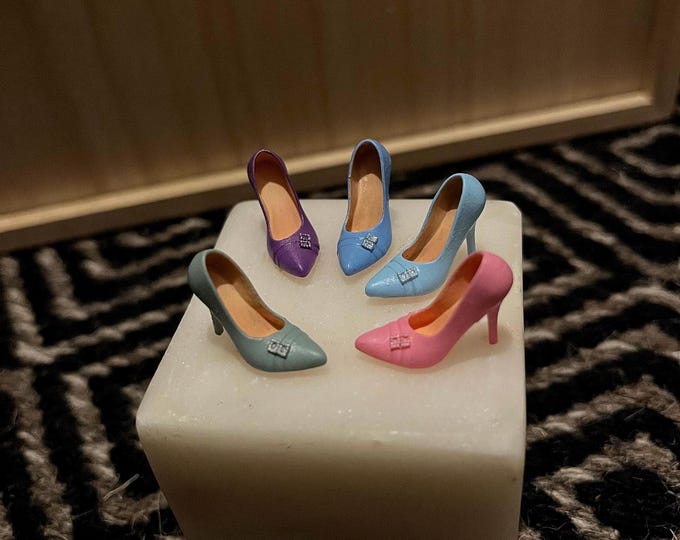 Heigh heels shoes for Heidi Ott Ladies or for dollhouse decorations (1:12)