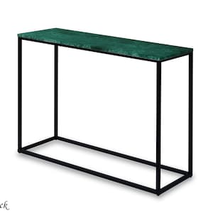Può includere: Un tavolino da console in metallo nero con piano in marmo verde. Il tavolino ha un design semplice e moderno ed è perfetto per un corridoio o un ingresso.