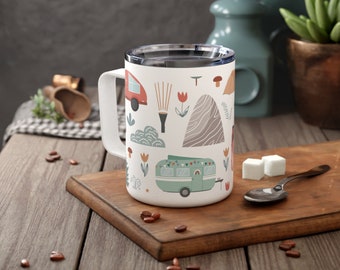 Tazza da caffè isolata Camping Adventure, 10 once / Compagno durevole ed elegante